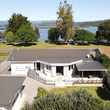 The Great Escape, Luxury Waterfront, Hottub Villa Whitianga Exterior photo